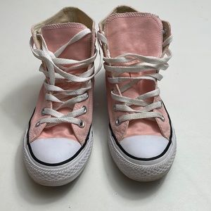 Converse All Star peach/pink nice condition size 7 womens size 5 mens